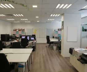 באזור התעשייה פולג, 200 מר משרד מעוצב להשכרה