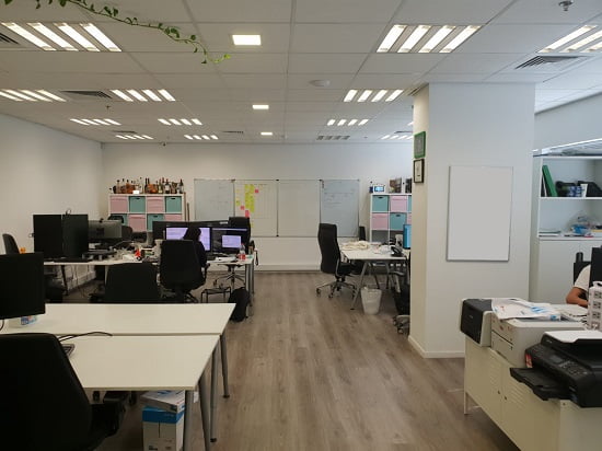 באזור התעשייה פולג, 200 מר משרד מעוצב להשכרה