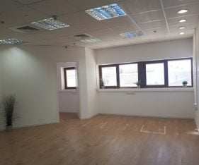 משרד קטן להשכרה במיקום מעולה