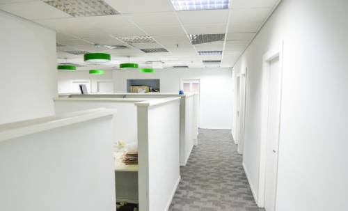 משרד מהייטק מול הרכבת