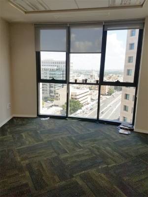 משרד להשכרה בחדרים גדולים