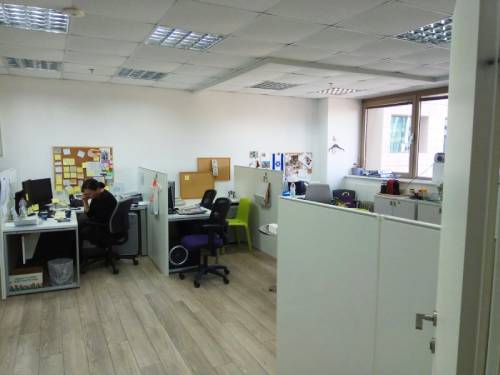 משרד מעולה צמוד לרכבת