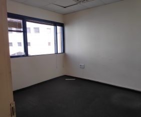 חדר במשרד למכירה בפתח תקווה