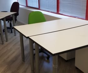 חדר במשרד להשכרה ברעננה