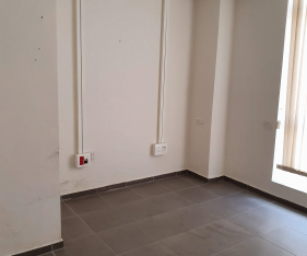 משרד להשכרה מחולק לחדרים