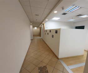 מסדרון במשרדים להשכרה בהר החוצבים