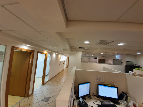 עמדות עבודה במשרד להשכרה בהר החוצבים