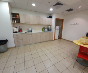 מטבחון במשרדים להשכרה בהר החוצבים