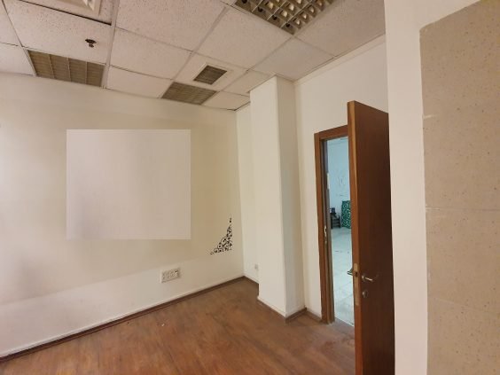 חדר במשרדים להשכרה בתלפיות