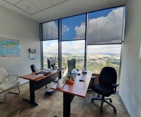 משרד להשכרה בגבעת שאול ירושלים עם נוף פנרומי מהחדר