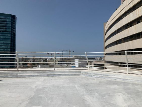משרדים להשכרה עם מרפסת ענקית בתל אביב