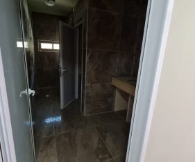 משרדים חדשים וגמורים להשכרה במעלה אדומים 420 מ