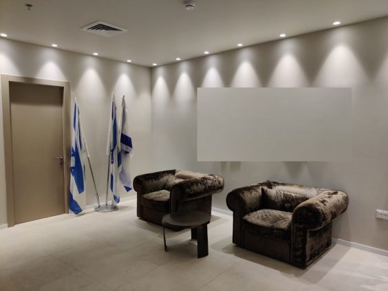 משרד חדש להשכרה באזור 150 מ