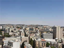 משרד קטן ואינטימי עם נוף מדהים להשכרה במרכז העיר ירושלים