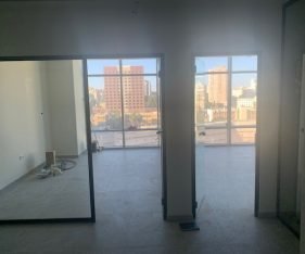 משרד בגודל 146 מ