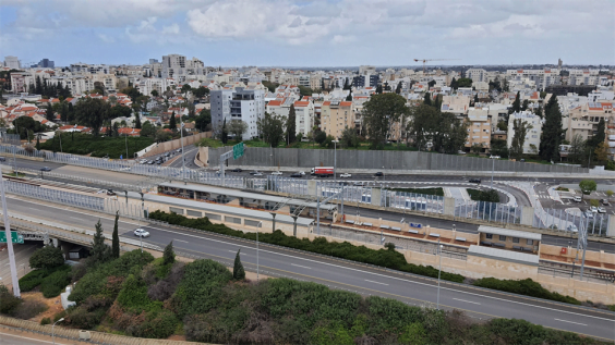 במגדל משרדים יוקרתי בהוד השרון שטח משרד בגודל 805 מ