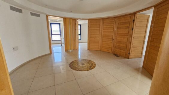 הבניין בנגישות גבוהה, כ-5 דקות מאזור התעשייה הצפוני בבאר שבע