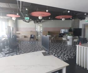 ממוקמים בבניין מפואר ומעוצבים ברמה גבוהה מאוד