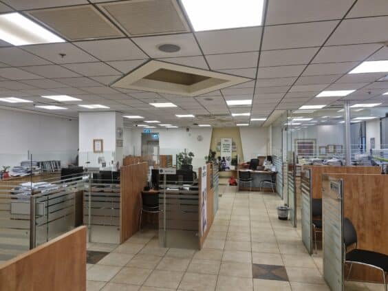 300 מר בבניין בוטיק יוקרתי ומרכזי בעיר