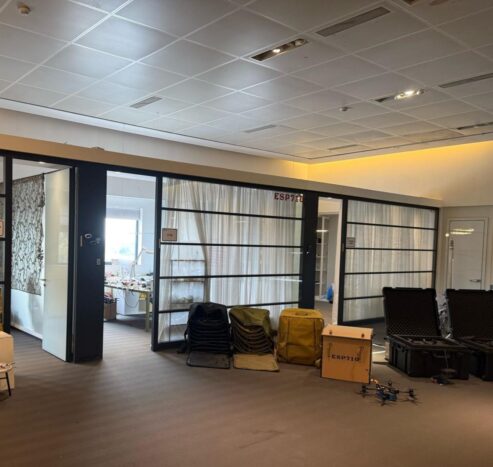 כולל מטבח וחניה גדולה סמוכה