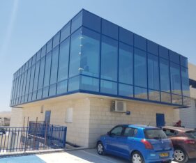 כניסהפרטית ורחבת תפעול, מתח חשמל גבוה
