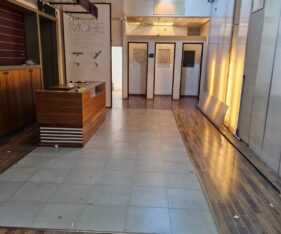 100 מר במקום מאוד מרכזי בקרית גת