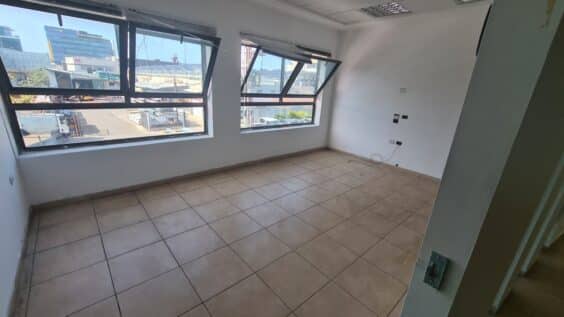 4 חדרים open space ומטבח