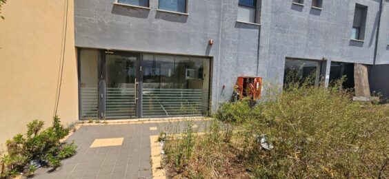 מבנה תעשייתי להשכרה בשתולה
