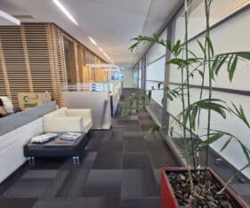 להשכרה- קומת משרדים ייחודית ונדירה