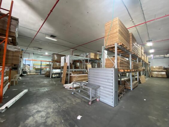 מבנה תעשייה בגודל 1,200 מר להשכרה