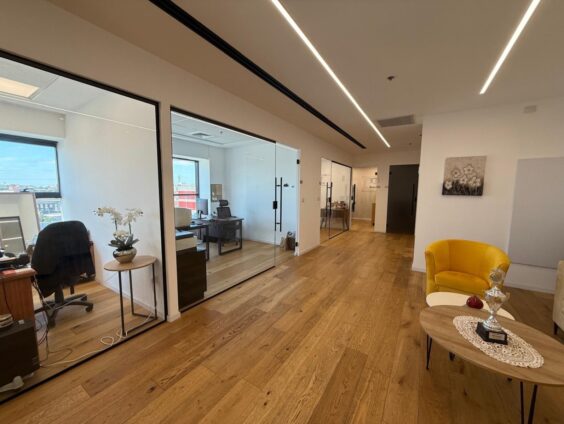 משרד פרימיום בקומה 4