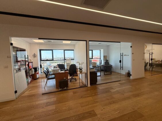 שטח כולל 200 מר ברוטו