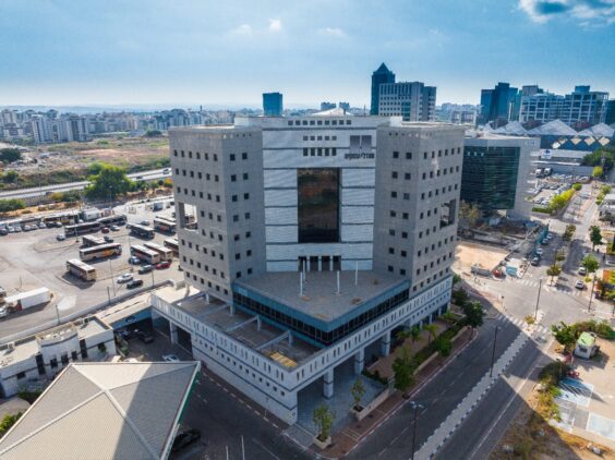 מגדלי עסקים ברעננה