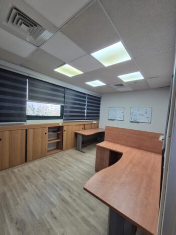 משרד 100 מר בפארק המדע רחובות