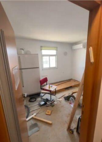 חדר משותף במשרד כ 20 מר