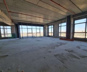 שטחי משרדים במגוון גדלים ברמת מעטפת עם גמישות מלאה לעיצוב מותאם אישית