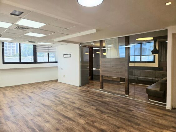 משרד 146 מר ברמה גבוהה ביגאל אלון