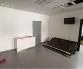 משרד מרווח, 82 מר בנשר