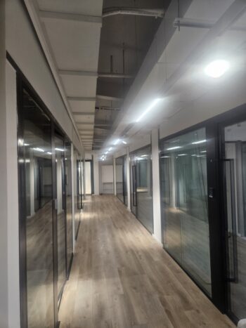 קומת משרדים למכירה בשלמות, אלעד