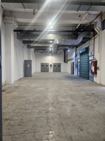 1500 מטר תקרה 6 מטר כולל פתחים רחבים