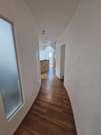 מעליות, כניסה פרטית, תת קרקעי, מרחב מוגן, חדר ישיבות