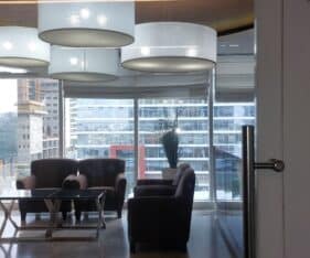 חצי קומה יפה ויוקרתית מתאים לעורכי דין