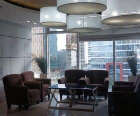 חצי קומה יפה ויוקרתית