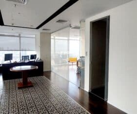 משרד מפואר ומרווח נוף מדהים