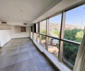 מתאים לתעשייה קלה, אולם תצוגה, סטודיו, מרפאות, מעבדות, משרדים ועוד