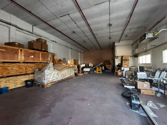 בפארק תעשיות עמק חפר שטח של 220 מטר