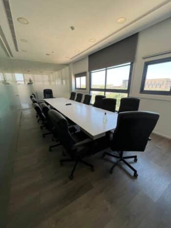 שטח של 800 מטר משרדים ברמה גבוהה