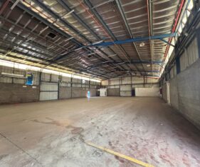 במיקום מצויין באזור השרון בסמוך לכביש 2