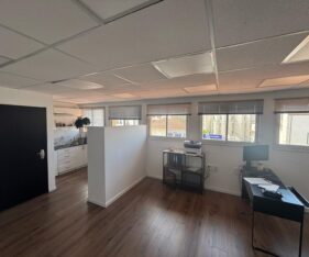 משרד מושקע 65 מר במיקום מרכזי בזכרון יעקב