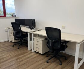 4 או 2 משרדים פרטיים להשכרה